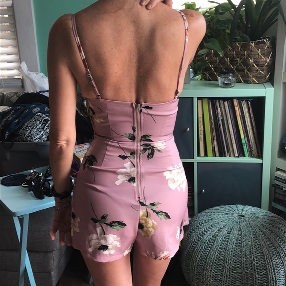 Fashion Nova - Picture 4 of 6